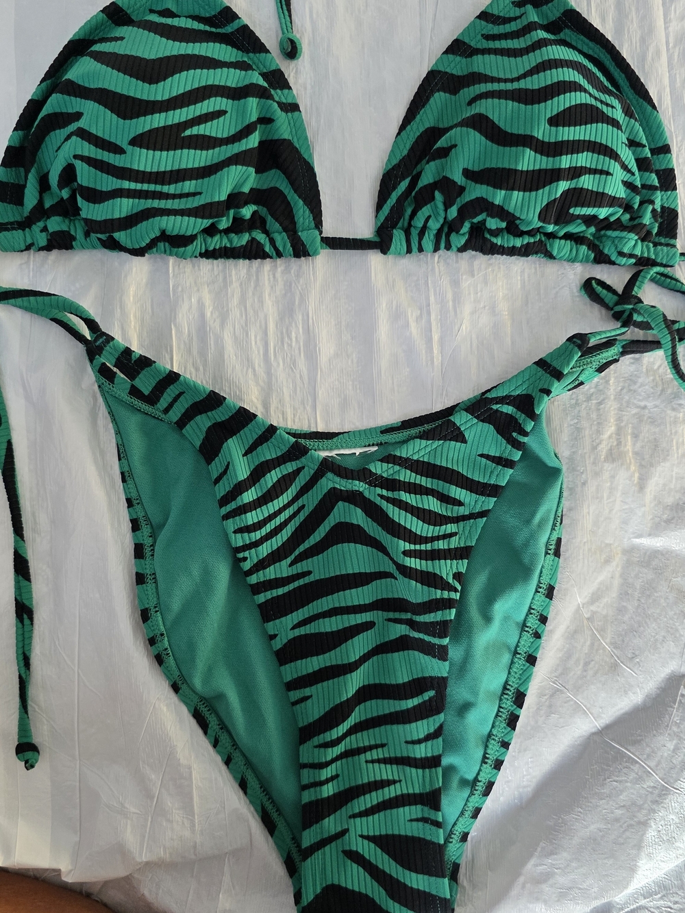 NWOT Target Green Zebra-Print Bikini - Women Swim Top XL Btm M